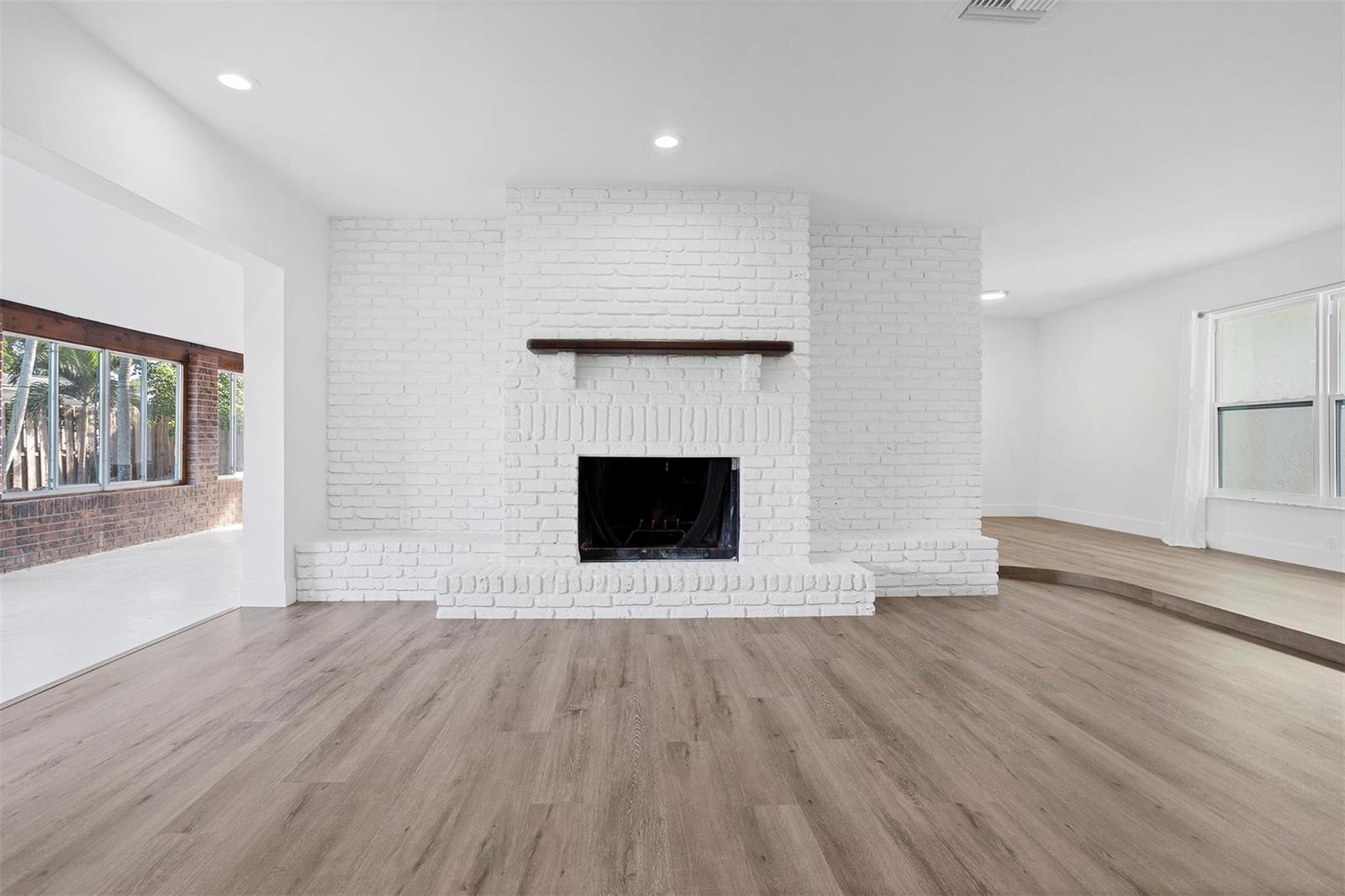 Building Photo - 7841 NW 46th St