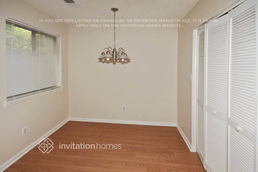 Building Photo - 950 Laurel Mill Dr