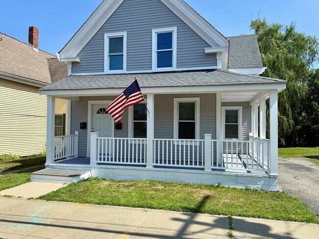 Primary Photo - 3 Murray St