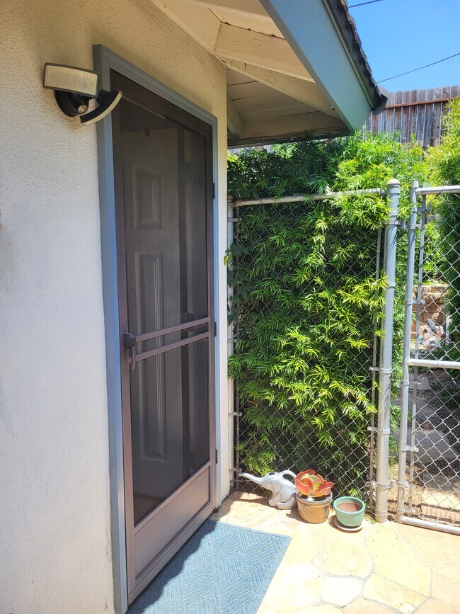 Building Photo - 5182 Jay St