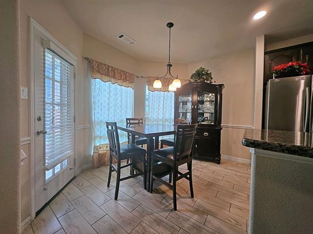 Building Photo - 9808 Milkweed Ln