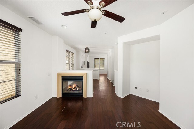 Building Photo - 125 Tall Oak