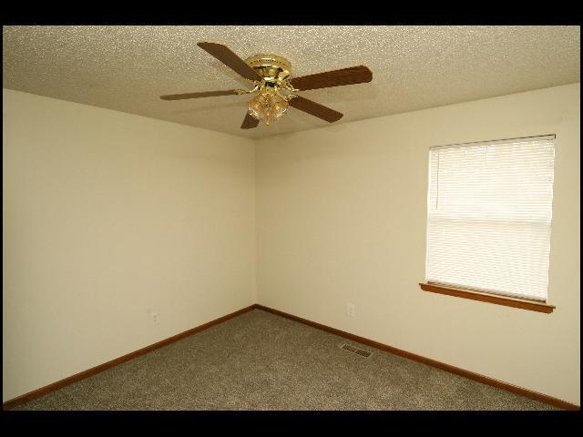 Building Photo - 208 S Linden St