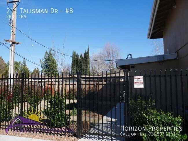 Building Photo - 211 Talisman Dr