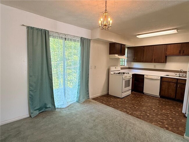 Building Photo - 3237 Abbeywood Dr