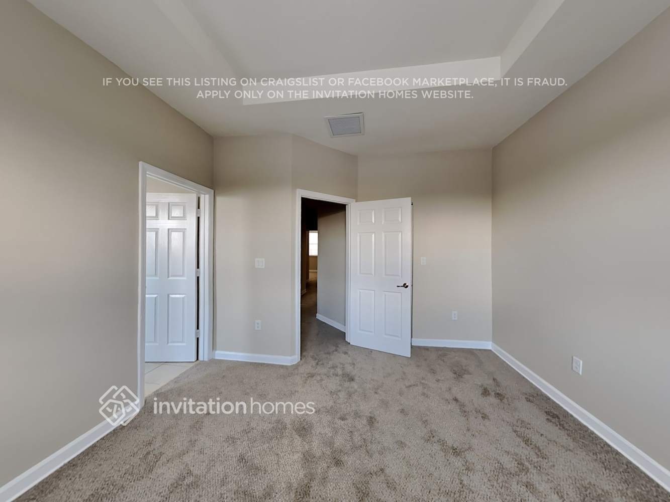 Building Photo - 165 SE 34th Terrace