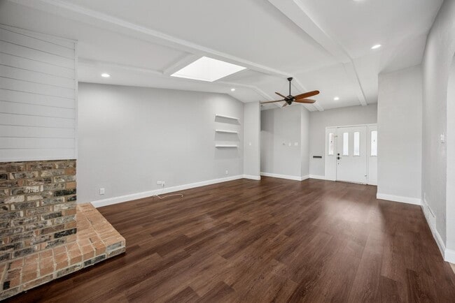 Building Photo - 1807 Highmeadow Cove