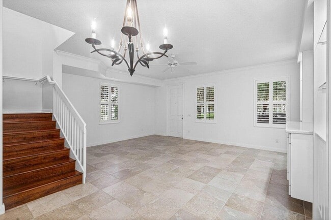 Building Photo - 2828 W Community Dr