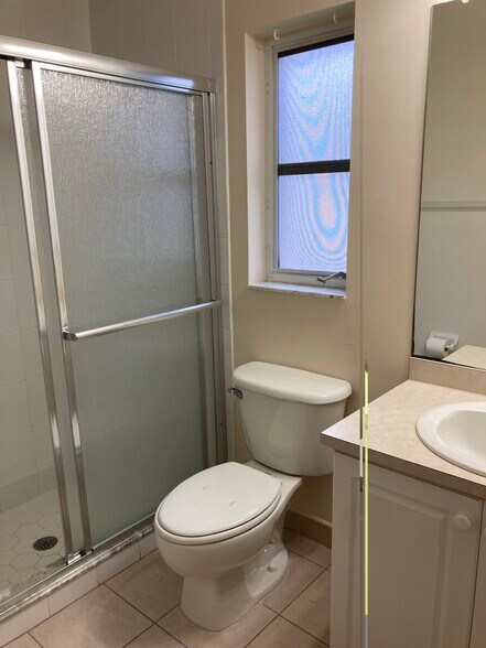 Bathroom 1 - 3224 SW 7th Pl