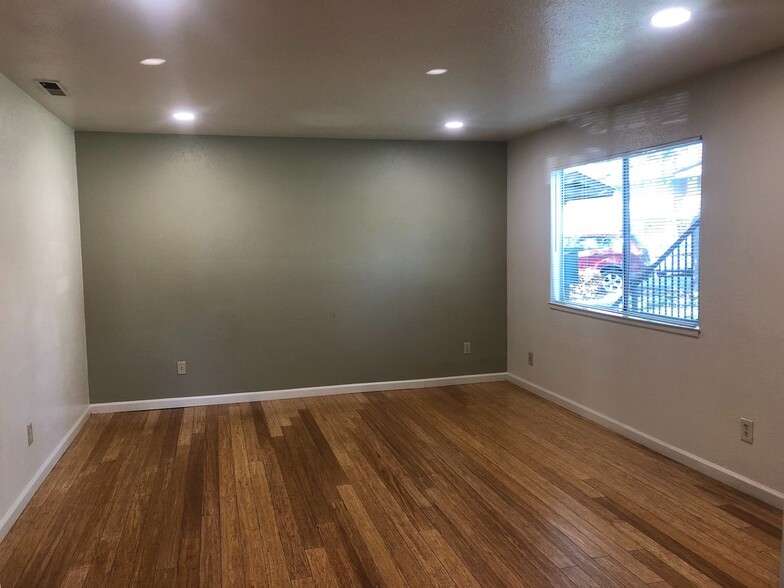 Interior Photo - La Vista Apartments