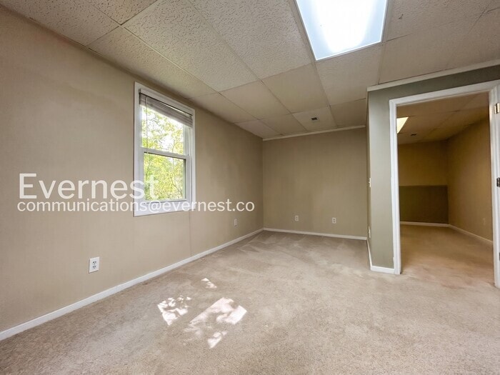 Building Photo - 2100 Toonigh Rd