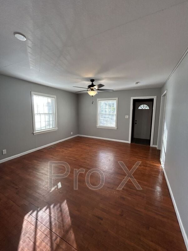 Building Photo - 606 Rose Harris St