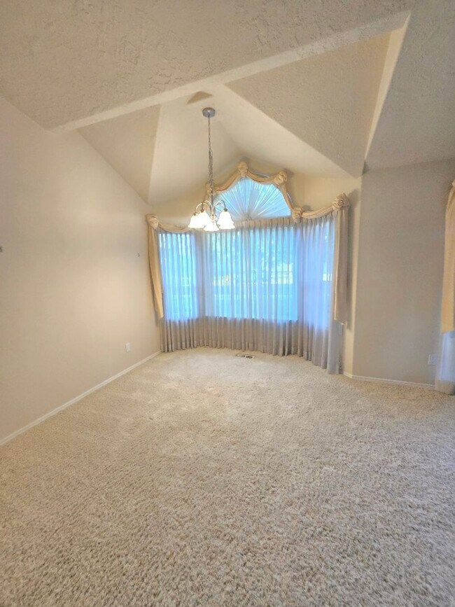 Building Photo - Nice Meridian Home
