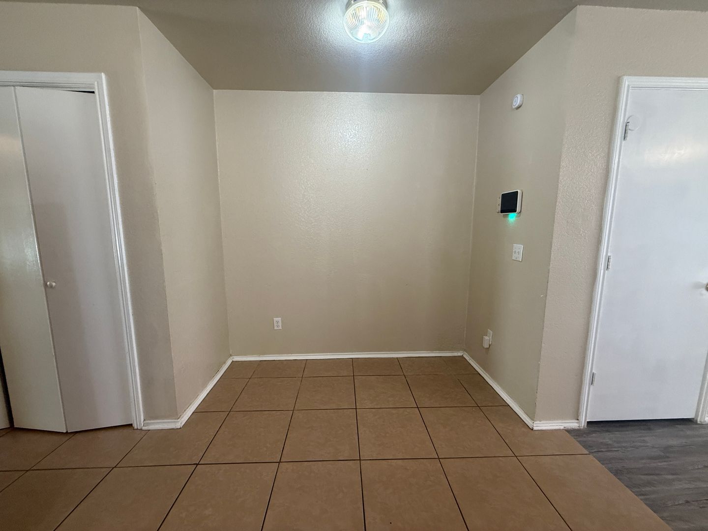 Building Photo - 4000 Doraine Ct
