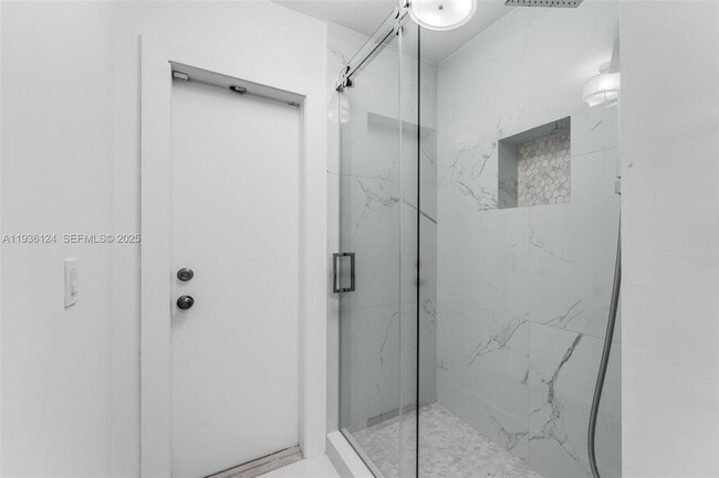 Building Photo - 15042 SW 149th Ct