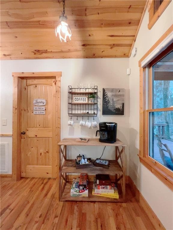Building Photo - 532 Highland Trail