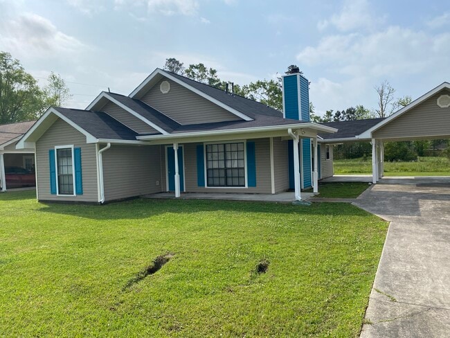 Building Photo - 16 Cypress Dr