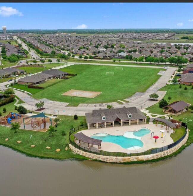 Building Photo - 1501 Applegate Way