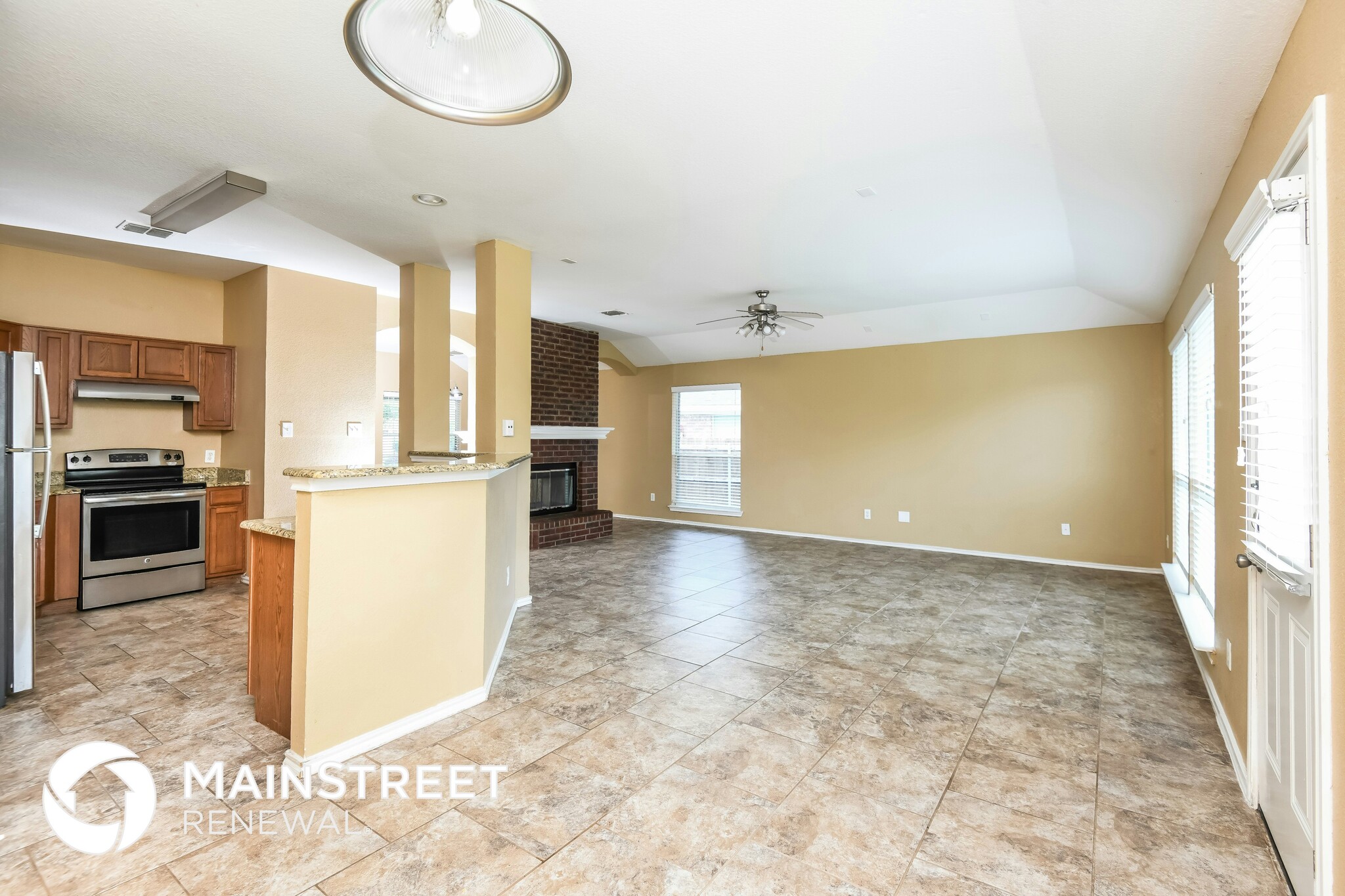 Building Photo - 3457 Cayman Dr