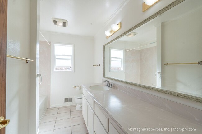 Building Photo - Spacious San Jose Home w/Cupertino Schools!