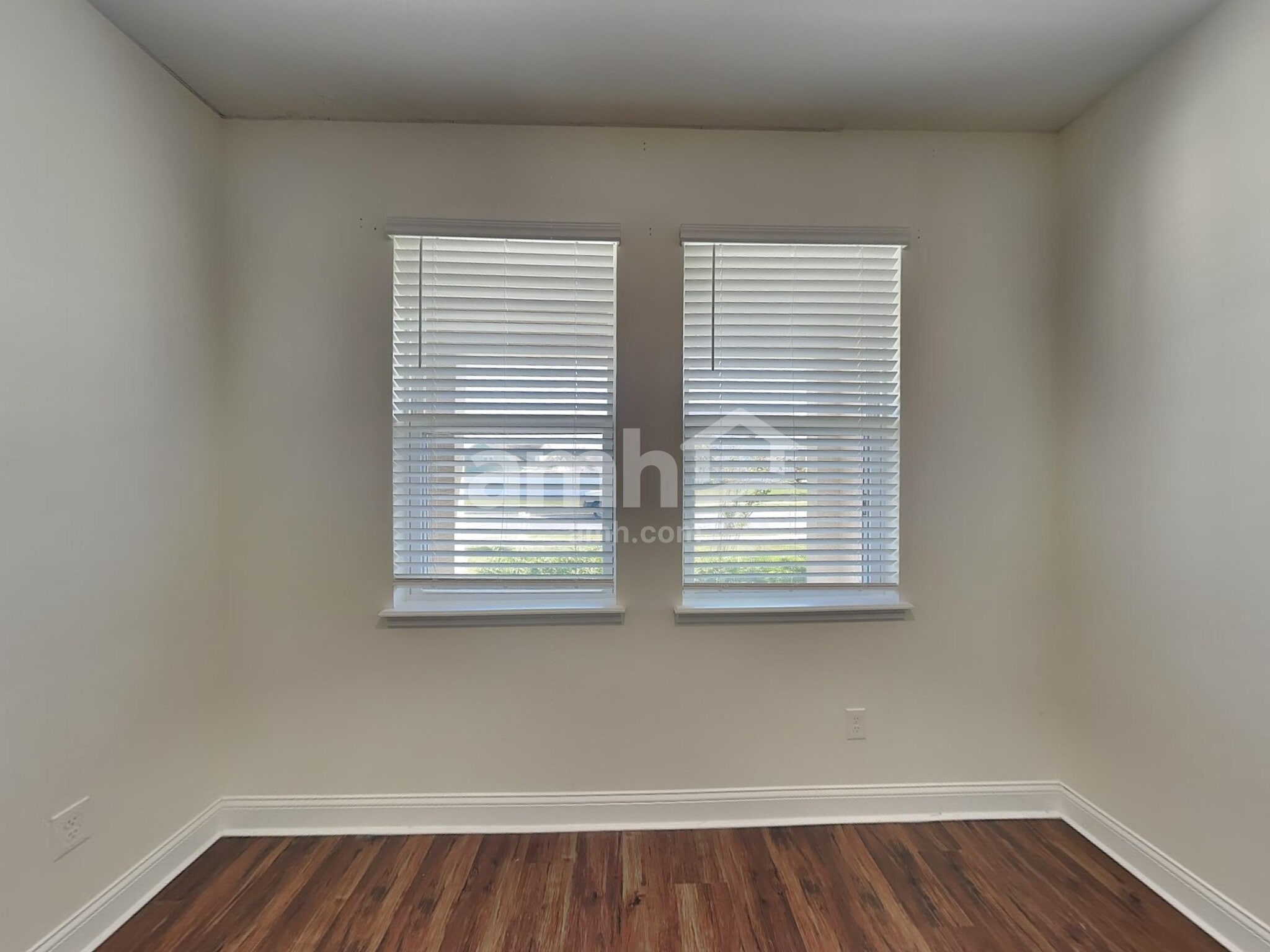 Building Photo - 1002 Summer Stone Lp