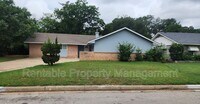 Building Photo - 704 Royce Dr