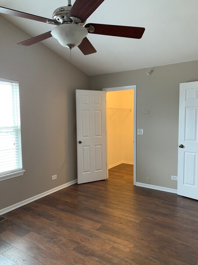 Building Photo - 2454 Frost Dr