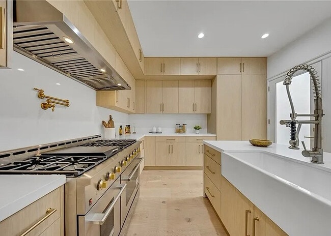 Building Photo - 80 Seton Rd