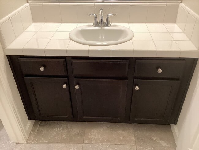 Building Photo - 6319 E Creek View Ln