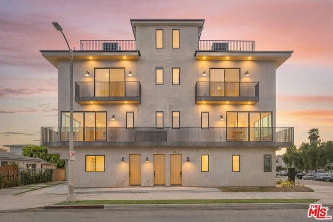 Building Photo - 3839 Wade St