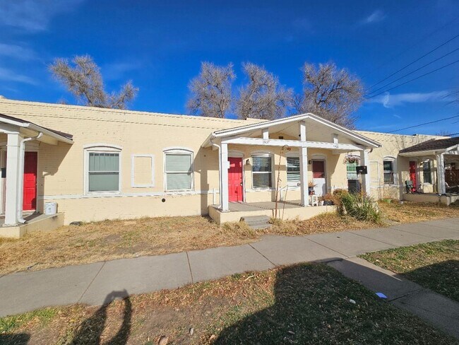 Building Photo - 1807 E 37th Ave