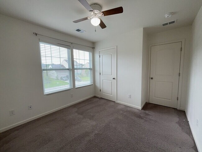Building Photo - 114 Rockingham Way