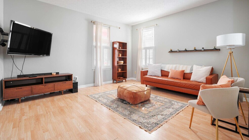 Building Photo - 2318 N New Jersey St