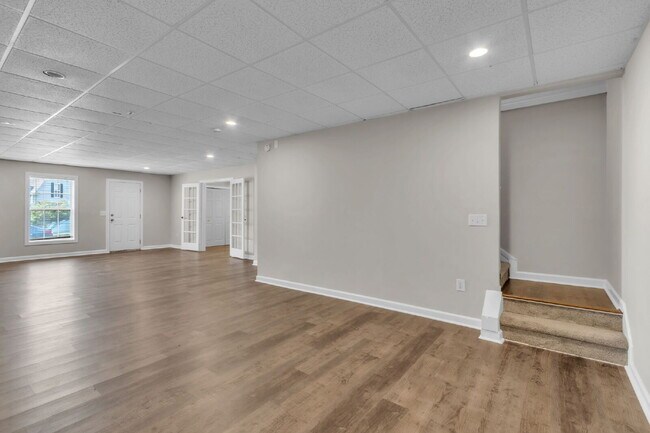 Building Photo - Stunning 4-Bed Home with Modern Kitchen, Bonus Space & Pool Access in Long Creek Plantation