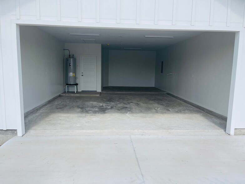 Building Photo - 113 Torrey Pines Rd