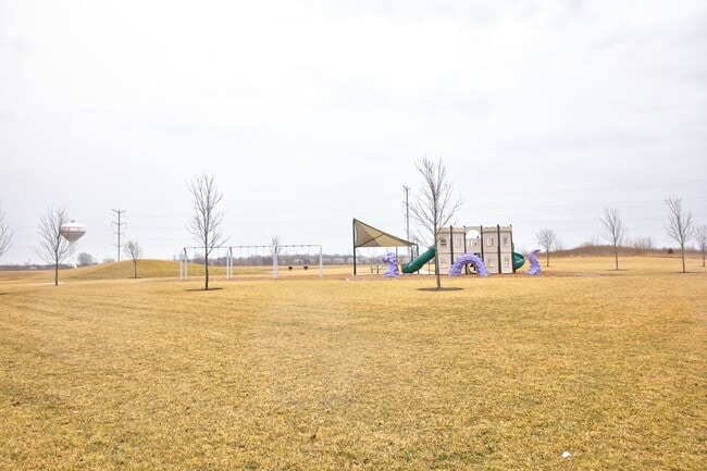 Building Photo - 2259 Beresford Dr