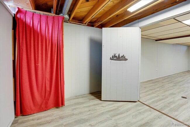 Building Photo - 32536 Warner Dr