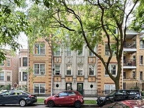 Building Photo - 4060 N Kenmore Ave