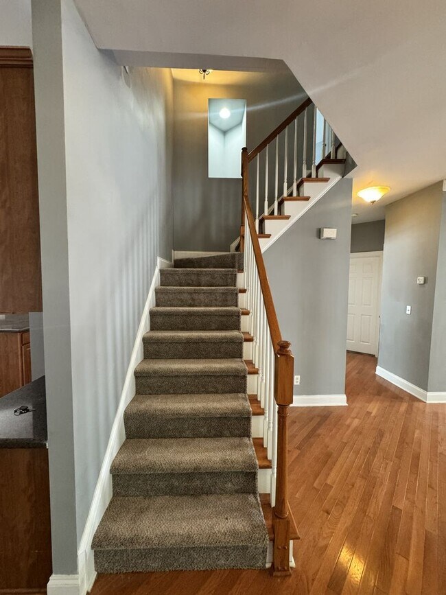 Building Photo - 515 Hannah McKenzie Dr
