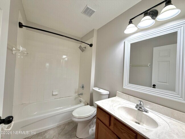 Building Photo - 1701 Covington Ln