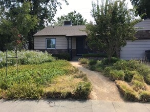 Building Photo - 648 K St