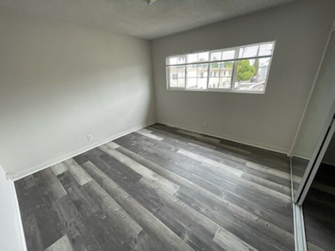 Building Photo - 6923 Ben Ave