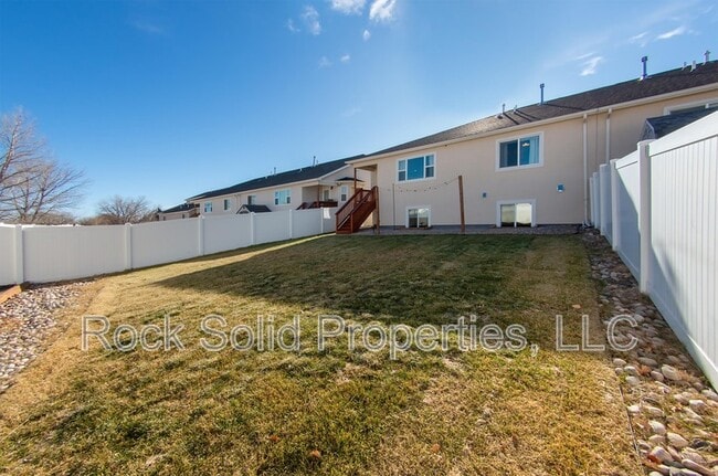 Building Photo - 3618 Woodhaven Dr
