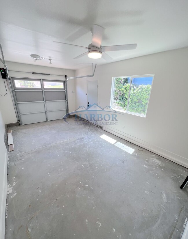 Building Photo - 2059 Jaybrook Dr