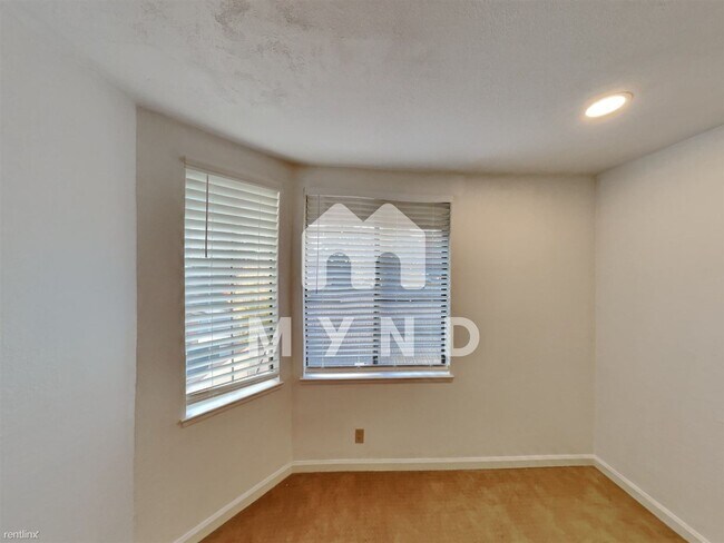 Building Photo - 3 br, 2.5 bath Townhome - 34320 Gadwall Cmn