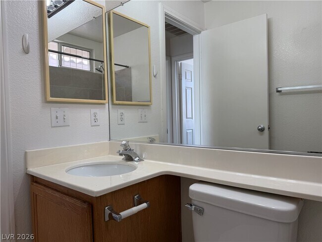 Building Photo - 8089 Kentshire Dr