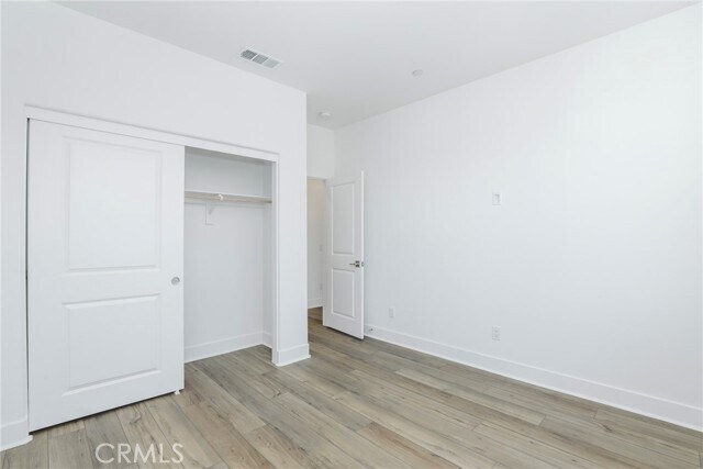 Building Photo - 27213 Tamarack Ln