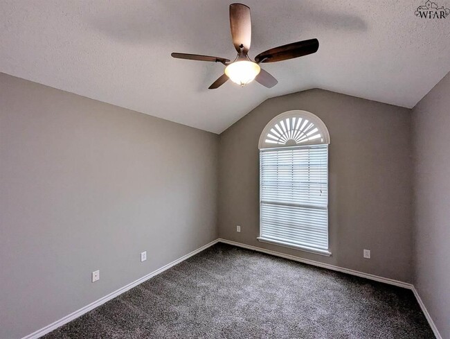 Building Photo - 5509 Long Leaf Dr