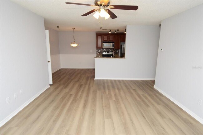 Building Photo - 10265 Gandy Blvd N