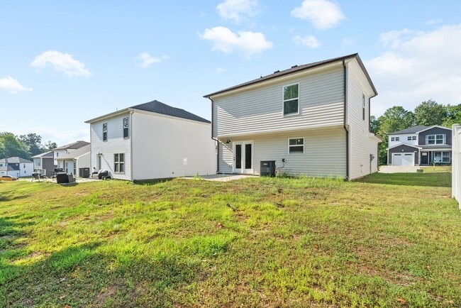 Building Photo - 3 Bedroom Home for Rent!